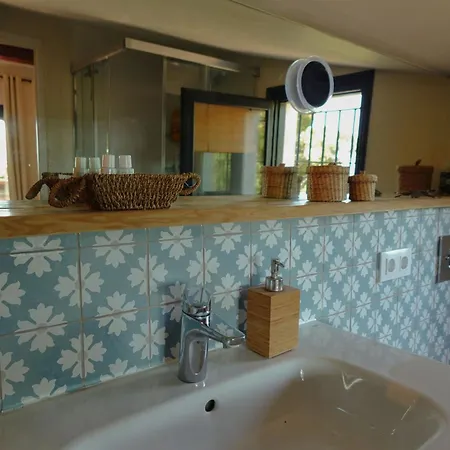 Loft With Seaview Mediterranean Coast On Large Estate Near Barcelona With Pool And Wellness 아파트 산 안드레스 데 예바네라스